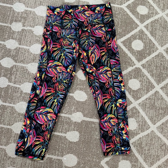 Constantly Varied Gear Pants - Constantly Varied Gear - Capri length tropic like it’s hot